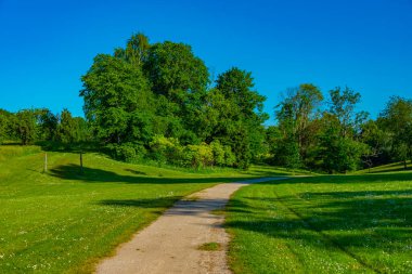 Letonya 'daki Turaida Müzesi Rezervindeki tarihi binalar.