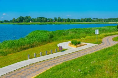 Estonya 'daki Vru' daki Tamula plajında yaz günü.