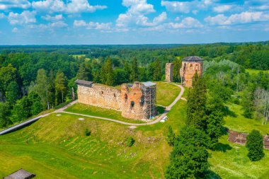 Estonya 'daki Vastseliina piskoposluk kalesi.