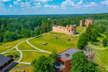 Estonya 'daki Vastseliina piskoposluk kalesi.