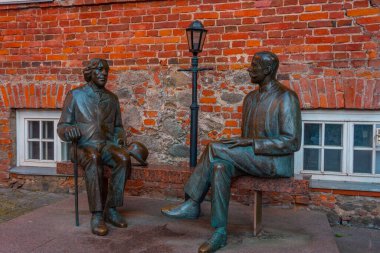 Estonya 'nın Tartu kentindeki Oscar Wilde Heykeli.