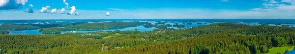 Панорама Островов Окружающих Финский Город Куопио — стоковое фото