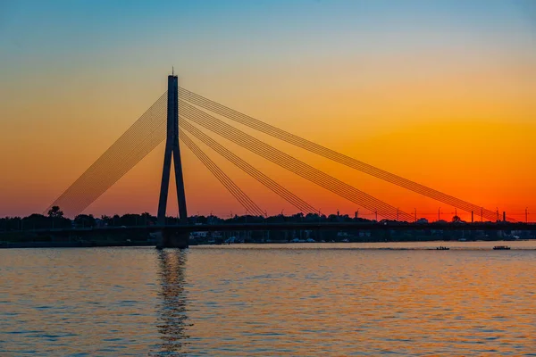 Pohled Most Vansu Při Západu Slunce Přes Řeku Daugavu Lotyšské — Stock fotografie