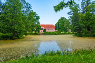 Estonya 'daki Sagadi malikanesinin görünümü.