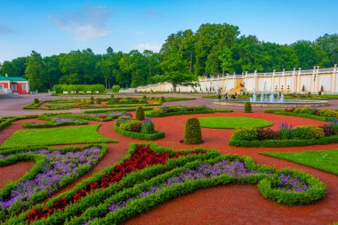 Kadriorg Sanat Müzesi ve Estonya 'nın başkenti Tallin' deki üst bahçe.