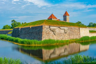 Estonya 'daki Kuressaare Kalesi manzarası.