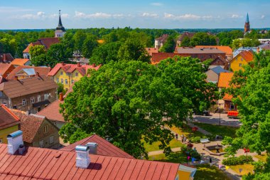 Estonya 'nın Viljandi kentinin manzarası.