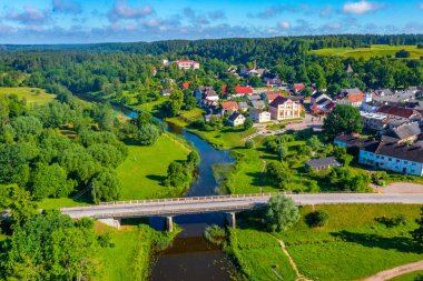 Letonya 'nın Sabile kentinin manzarası.