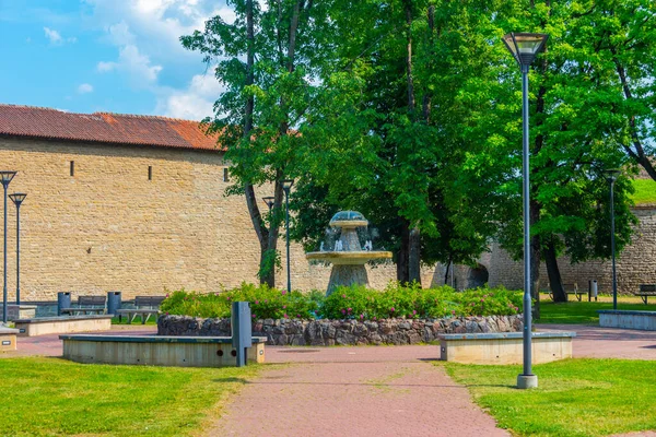 Kilátás Narva Kastélyra Észtországban — Stock Fotó
