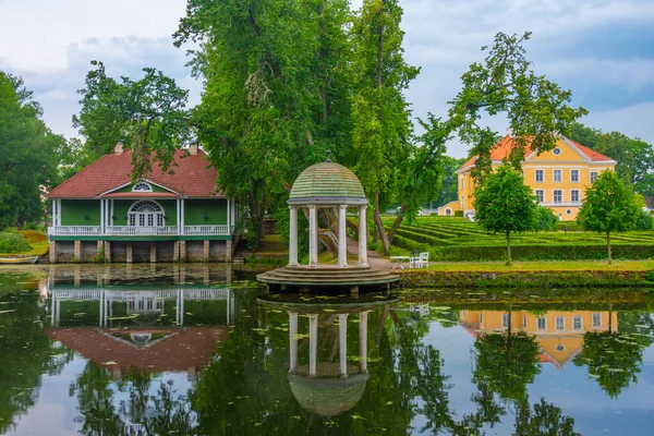 Palmse Landhuis Estland Weerspiegeld Het Water — Stockfoto