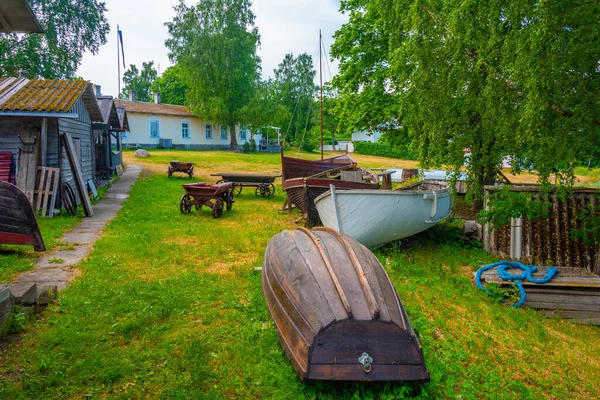 Holzhäuser Estnischen Dorf Kasmu — Stockfoto