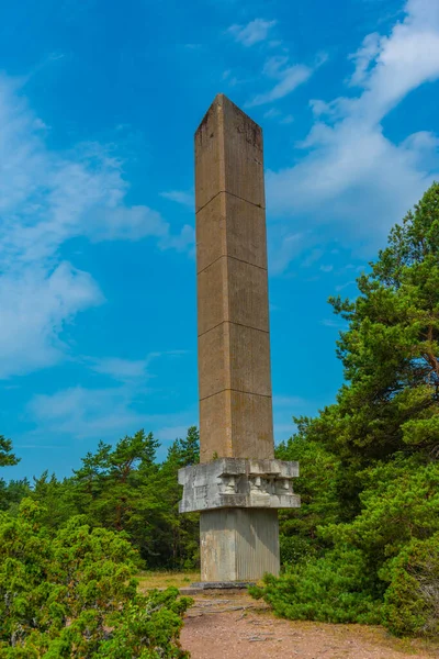 Kuressaare 'de Tehumardi savaş anıtı.