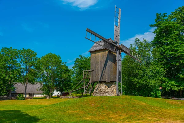 Dřevěný Větrný Mlýn Muzeu Mihkli Statku Estonsku — Stock fotografie