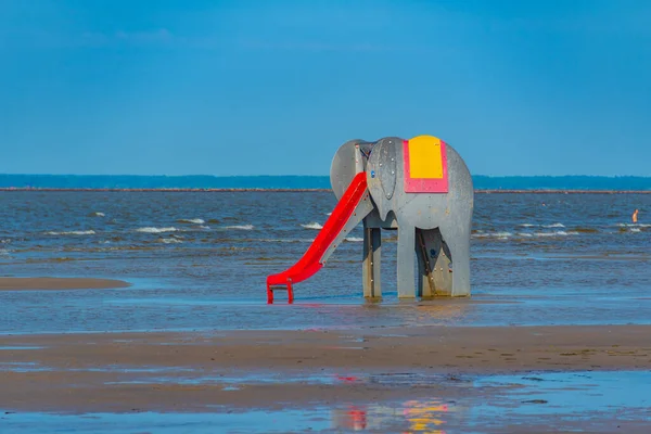 Elefantrutschbana Vid Strand Parnu Estland — Stockfoto