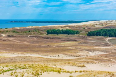 Litvanya 'da Curonian tükürüğünde parnidis kum tepesi.