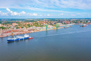 Litvanya 'daki Klaipeda sanayi limanının Panorama manzarası.