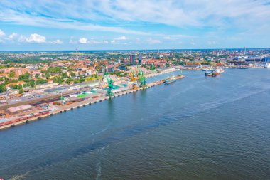 Litvanya 'daki Klaipeda sanayi limanının Panorama manzarası.