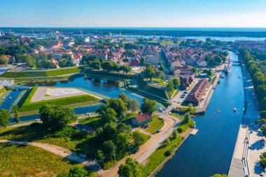 Klaipeda 'nın ve Litvanya' daki kalesinin havadan görünüşü.