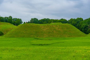 Kernave Hillforts, Litvanya Büyük Dükalığı 'nın antik başkenti.