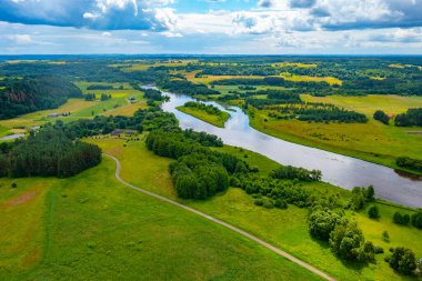 Kernave Hillforts Panorama Manzarası, Litvanya Büyük Dükalığı 'nın antik başkenti.