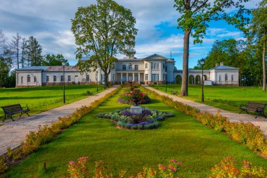 Litvanya 'nın Birzai kentindeki Astravas Malikanesi.