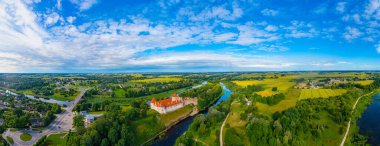 Letonya 'daki Bauska Kalesi Müzesi.