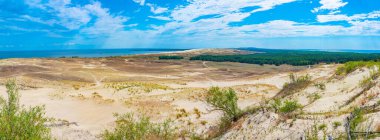 Litvanya 'da Curonian tükürüğünde parnidis kum tepesi.