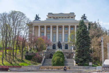 Bulgaristan 'ın Gabrovo kentindeki Emanuil Manolov kültür evi.