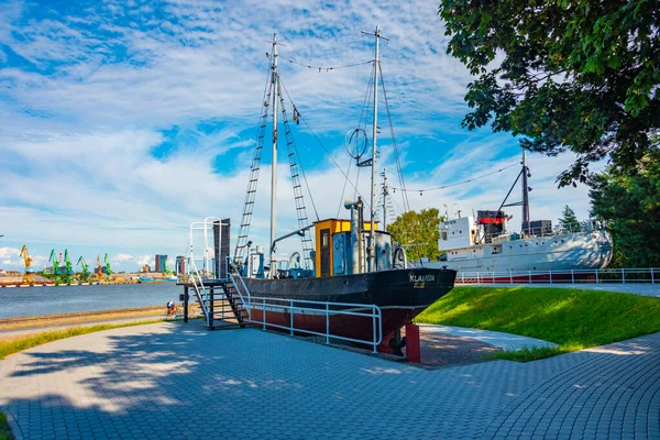 Відкрита Експозиція Історичних Човнів Смілтайні Литва — стокове фото