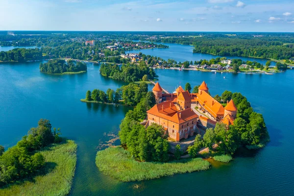 Widok Panoramiczny Zamek Wieś Trakai Nad Jeziorem Galve Litwie — Zdjęcie stockowe