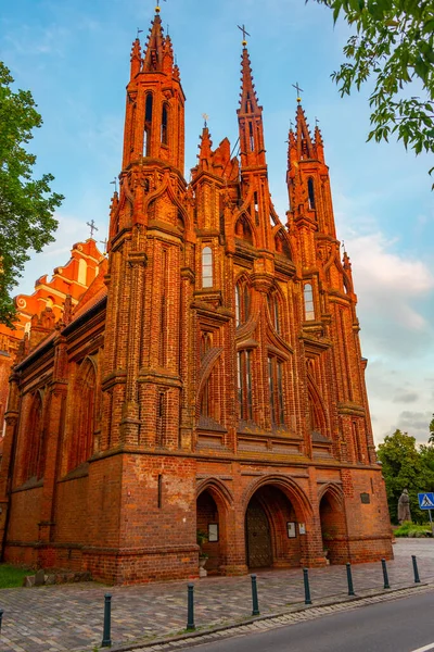 Vista Atardecer Iglesia Santa Ana Vilna Lituania — Foto de Stock