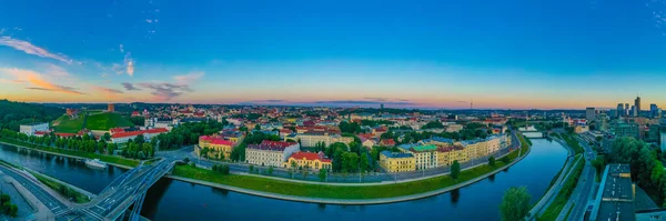 Panorama Utsikt Över Gediminas Slott Den Lithuanska Huvudstaden Vilnus — Stockfoto