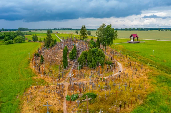Litvanya Nın Siauliai Kasabası Yakınlarındaki Haç Tepesi Nin Havadan Görünüşü — Stok fotoğraf