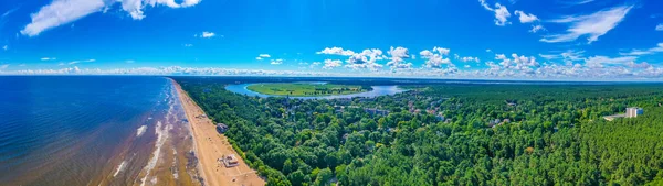 Panoramisch Uitzicht Een Strand Jurmala Letland — Stockfoto