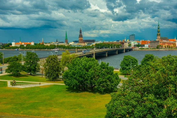 Panorama Van Riga Bekeken Vanuit Letse Nationale Bibliotheek — Stockfoto
