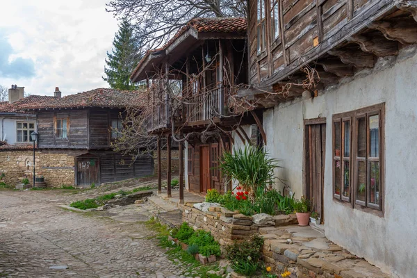 Bulgar Köyü Zheravna Geleneksel Eski Evler — Stok fotoğraf