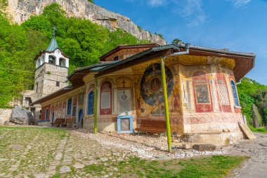 Bulgaristan 'ın Veliko Tarnovo kenti yakınlarındaki Preobrazhenski Manastırı.