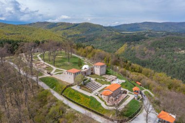 Bulgaristan 'ın Belchin kentindeki Çar Mali Grad kalesi.