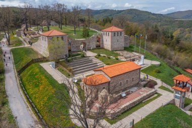 Bulgaristan 'ın Belchin kentindeki Çar Mali Grad kalesi.