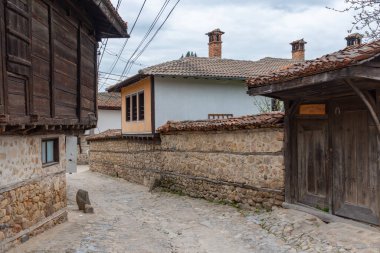 Bulgaristan 'ın Koprivshtitsa kentinde geleneksel evler.