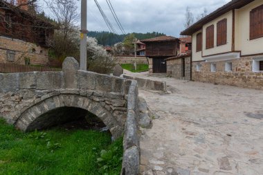 Bulgaristan 'ın Koprivshtitsa kentinde geleneksel evler.