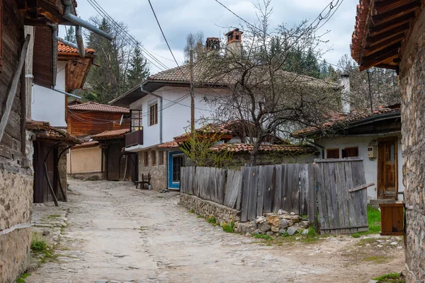 Traditionella Hus Den Bulgariska Staden Koprivshtitsa — Stockfoto