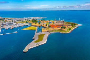 Danimarka Helsingor 'daki Kronborg kalesinin panoraması.