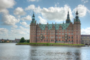 Danimarka 'daki Frederiksborg Slot Sarayı.