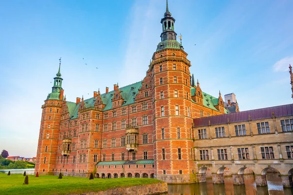 stock image Sunset view of Frederiksborg Slot palace in Denmark.