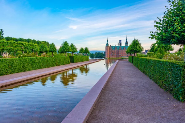 Sunset View Gardens Frederiksborg Slot Palace Denmark — Stock Photo, Image