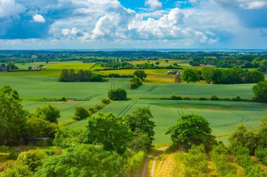 Danimarka 'daki Funen Adası' nın tarım manzarası.