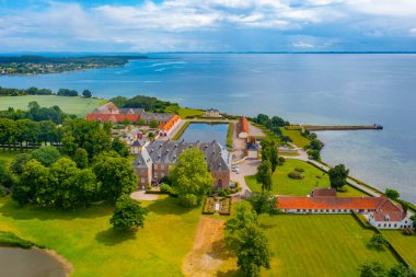 Bir yaz günü Danimarka 'da Valdemar' s Slot.