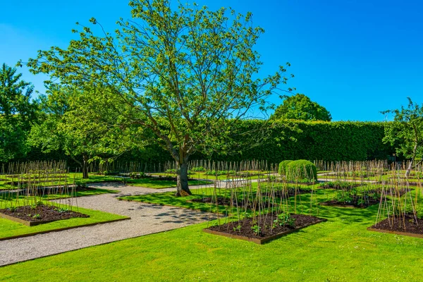 Jardines Egeskov Ranura Vista Durante Día Soleado Dinamarca —  Fotos de Stock