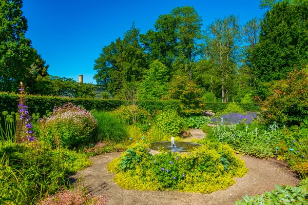 Jardines Egeskov Ranura Vista Durante Día Soleado Dinamarca — Foto de Stock